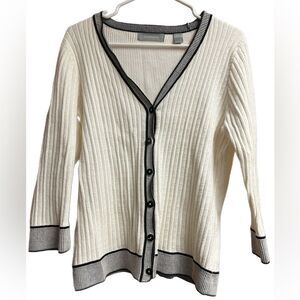 Vintage Cardigan Sweater-Women’s Size Medium